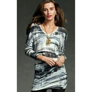CAbi long sleeve paintbrush tunic